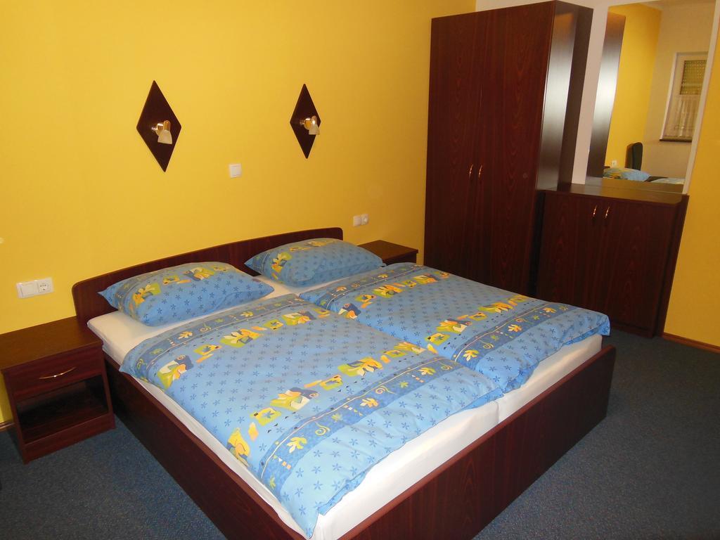 Hotel Pri Belokranjcu Novo Mesto Værelse billede
