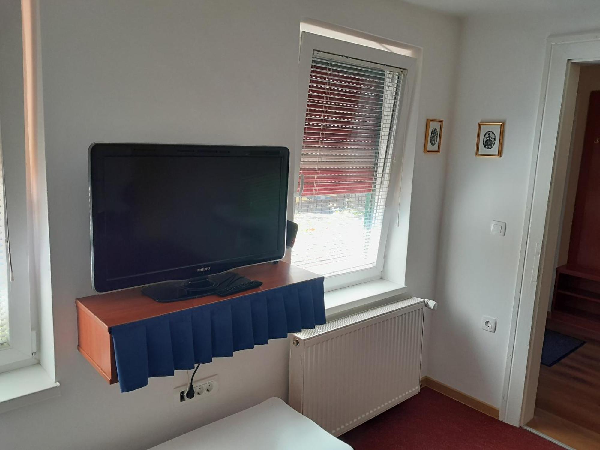 Hotel Pri Belokranjcu Novo Mesto Eksteriør billede