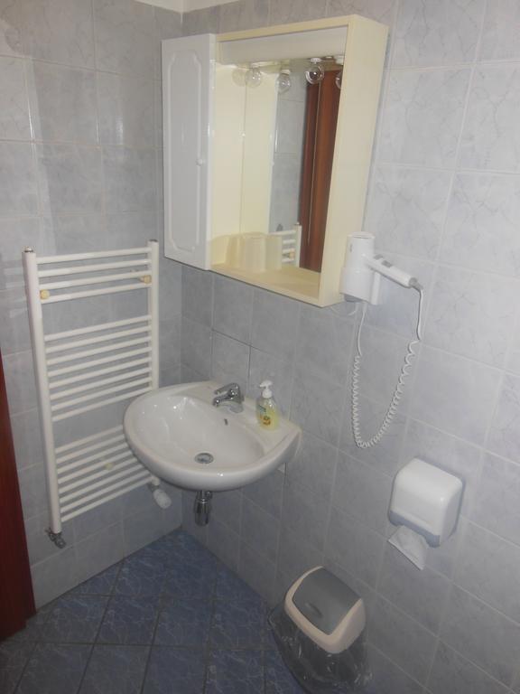 Hotel Pri Belokranjcu Novo Mesto Værelse billede